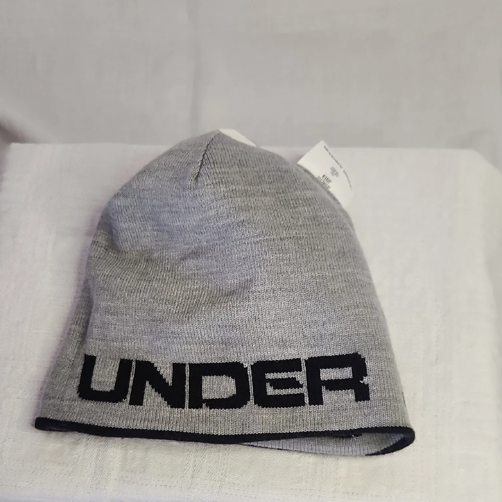 NWT Under Armour  Reversible Black and Gray Striped Beanie - Picture 5 of 8